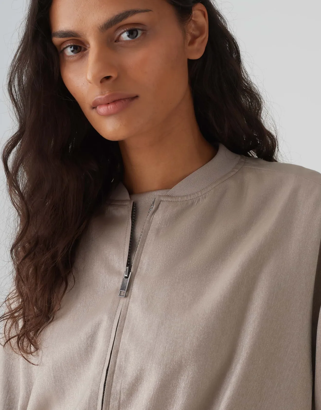 Discount Blouson JALETTA Regular aus schimmerndem Viskose Mix Blazer & Westen