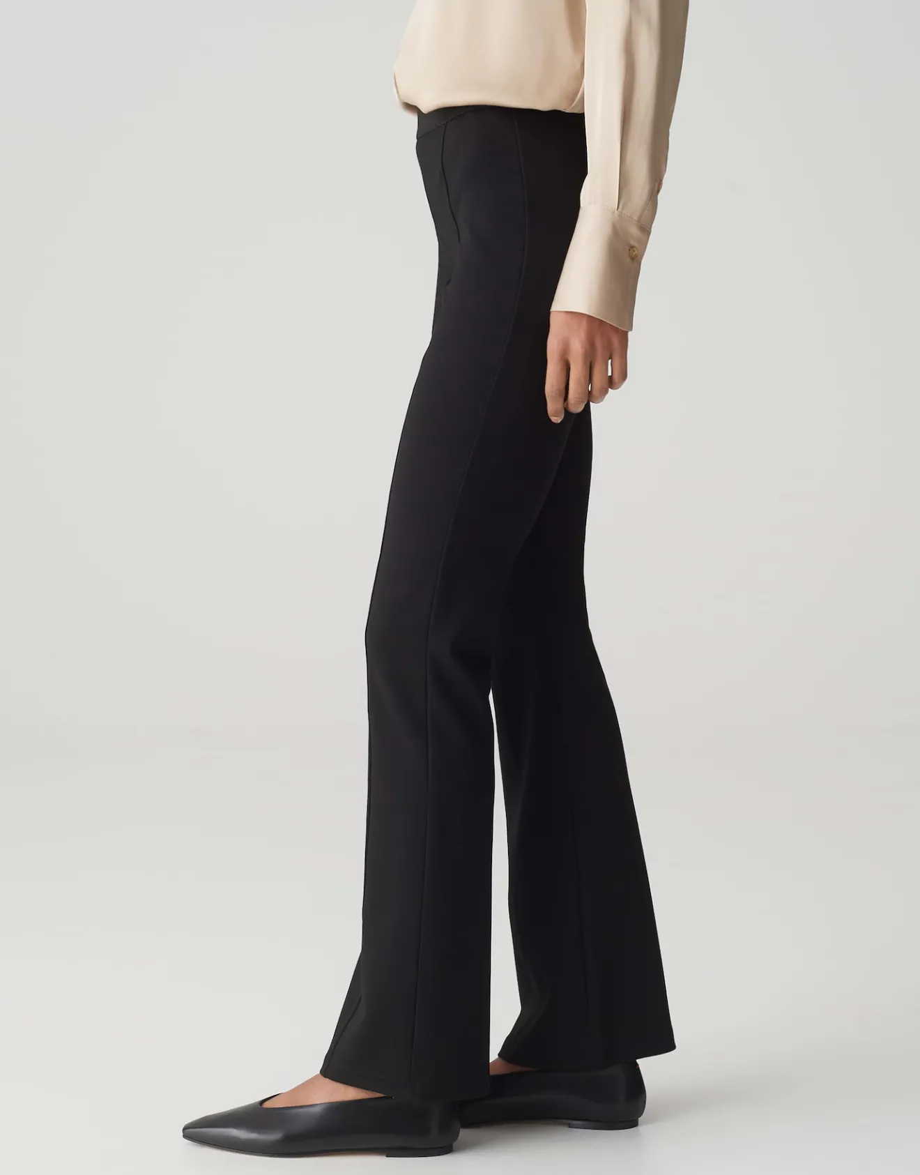 New Flared Pants ERJA SPORTY mit elastischem Gummibund Hosen