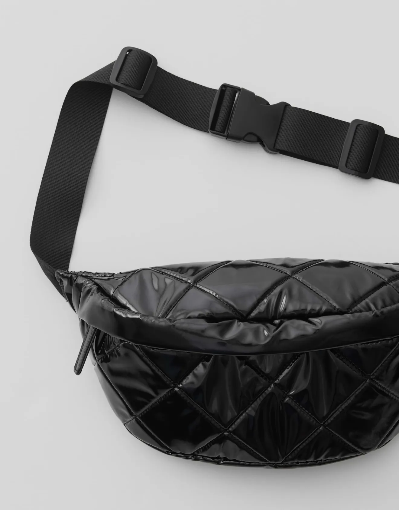 Cheap Gürteltasche AVINILA in Lackoptik Accessoires