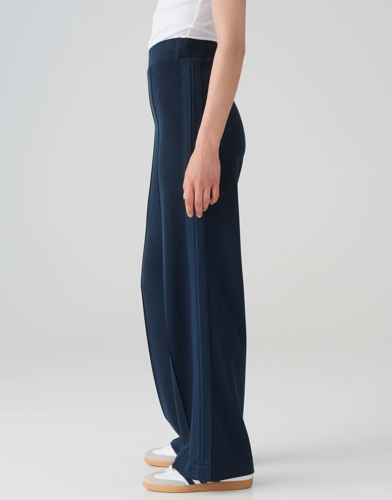 Shop Jogpants MAGATO Wide aus weichem Modal Mix Hosen
