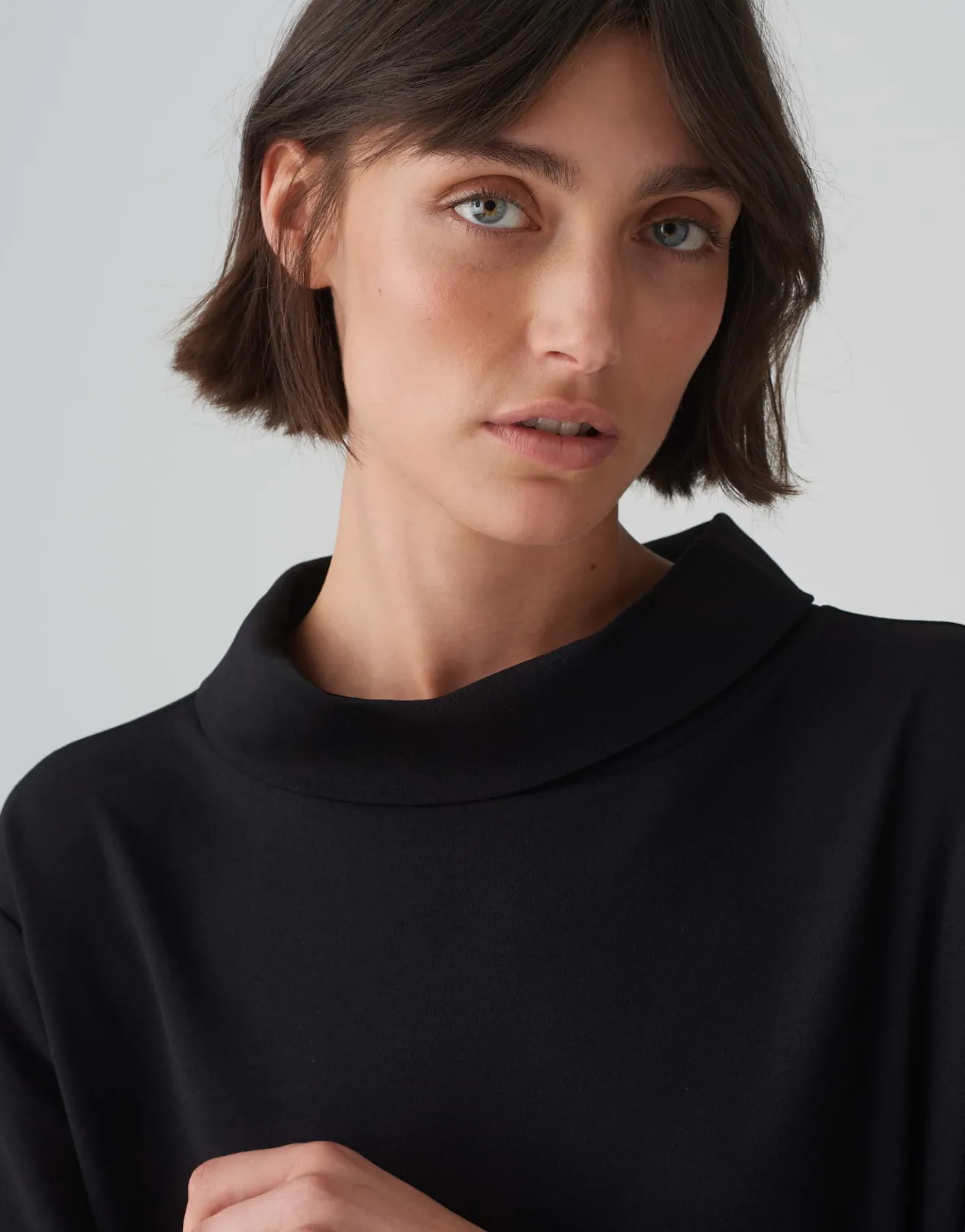 Store Kleid WABYNA Regular aus elastischem Krepp-Jersey Kleider