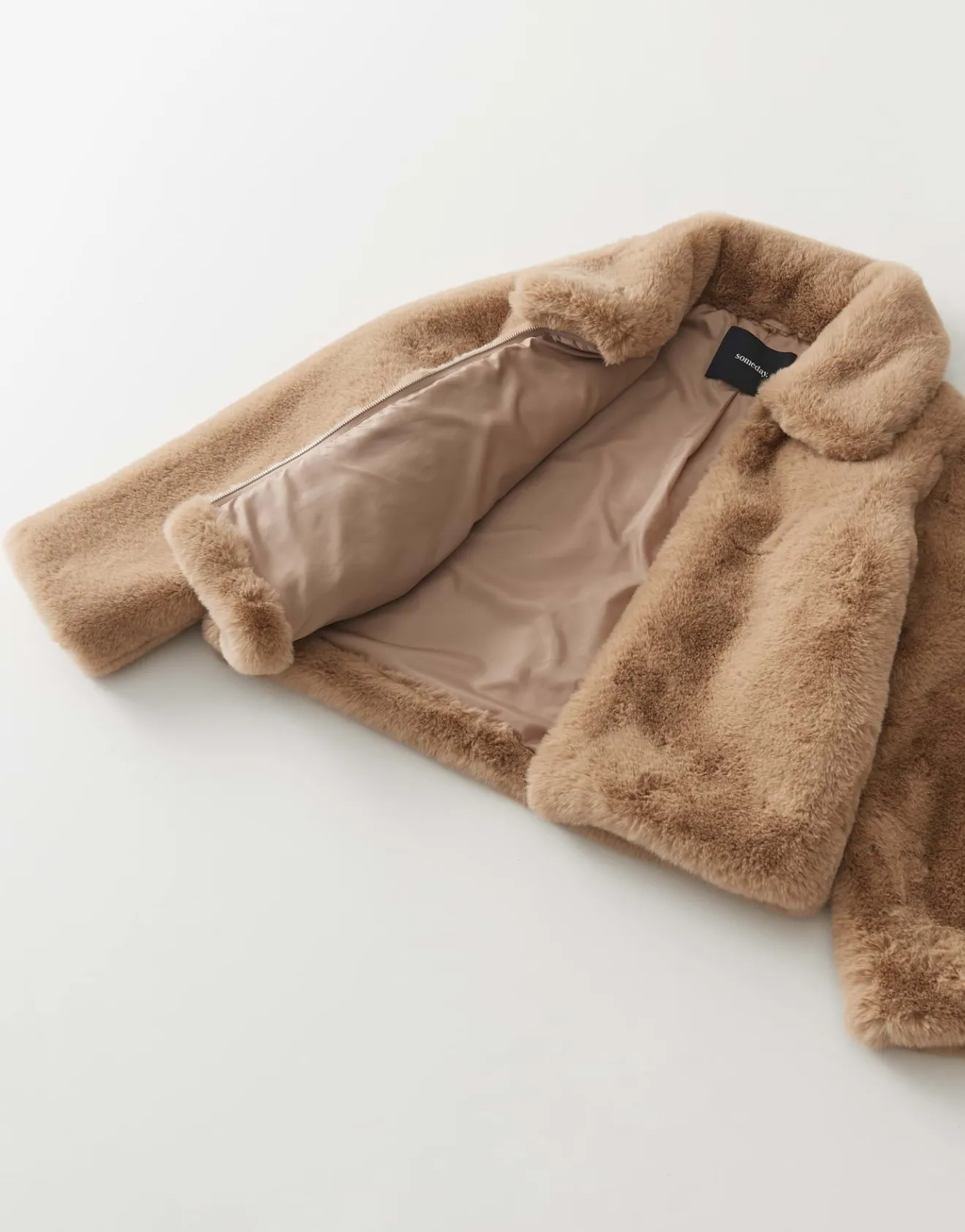 Fashion Kurze Fakefur Jacke VARIAH Loose Jacken & Mäntel