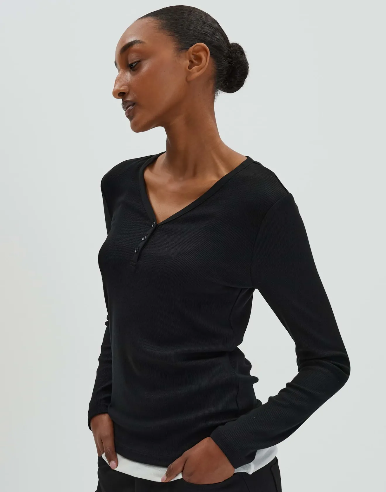Hot Longsleeve KINOLA Regular aus dezenter Rippstruktur Basics|Shirts