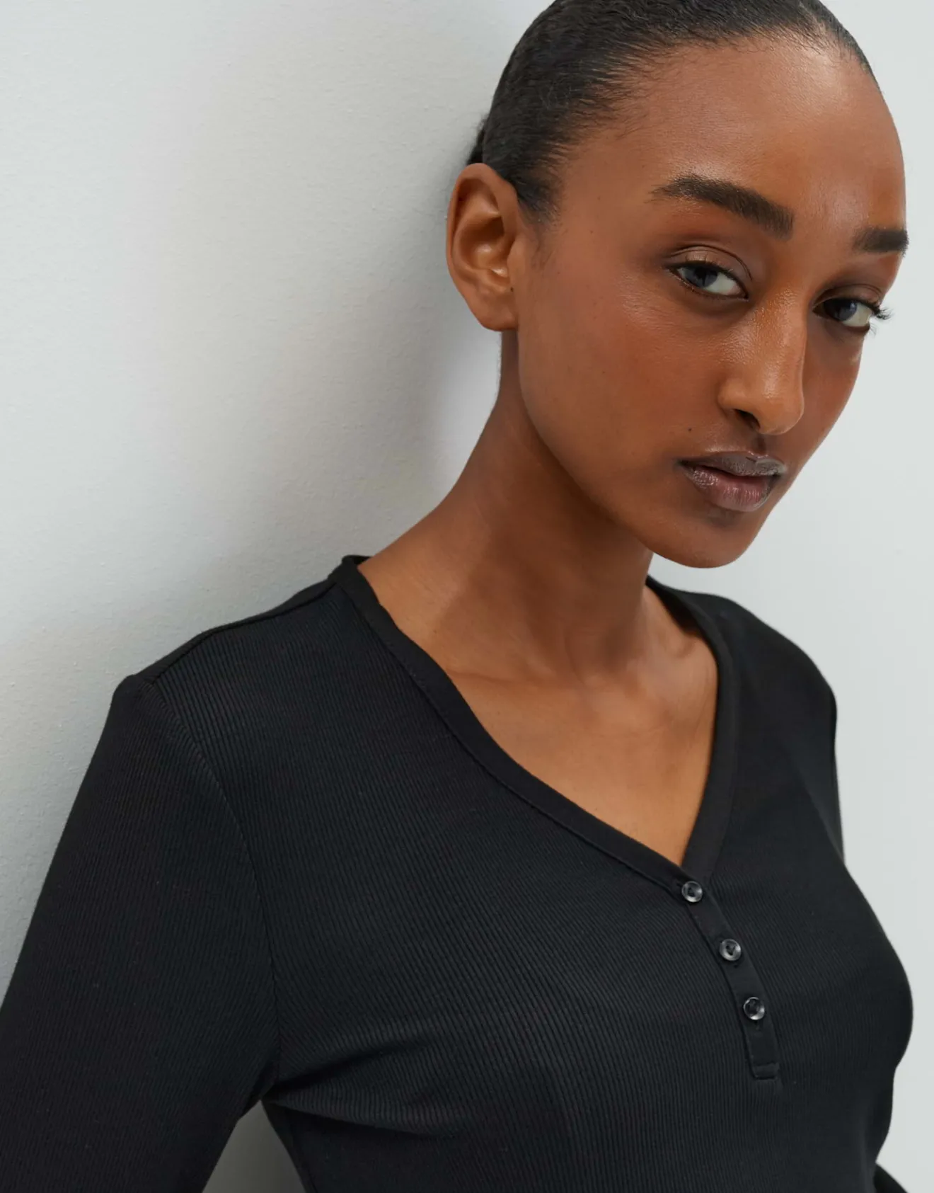 Hot Longsleeve KINOLA Regular aus dezenter Rippstruktur Basics|Shirts