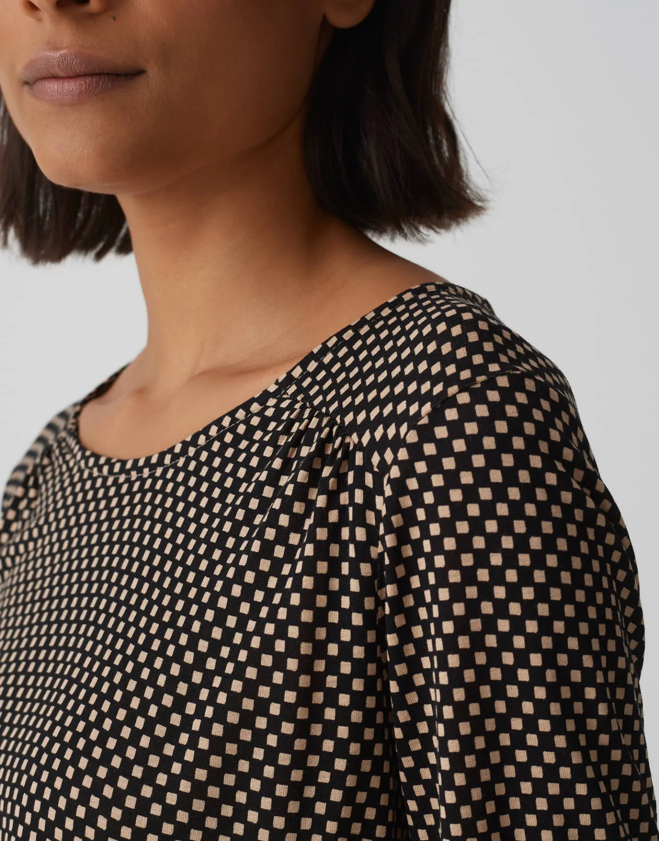 Clearance Printshirt SUTHA AOP Regular aus ECOVERO™ Viskose Shirts