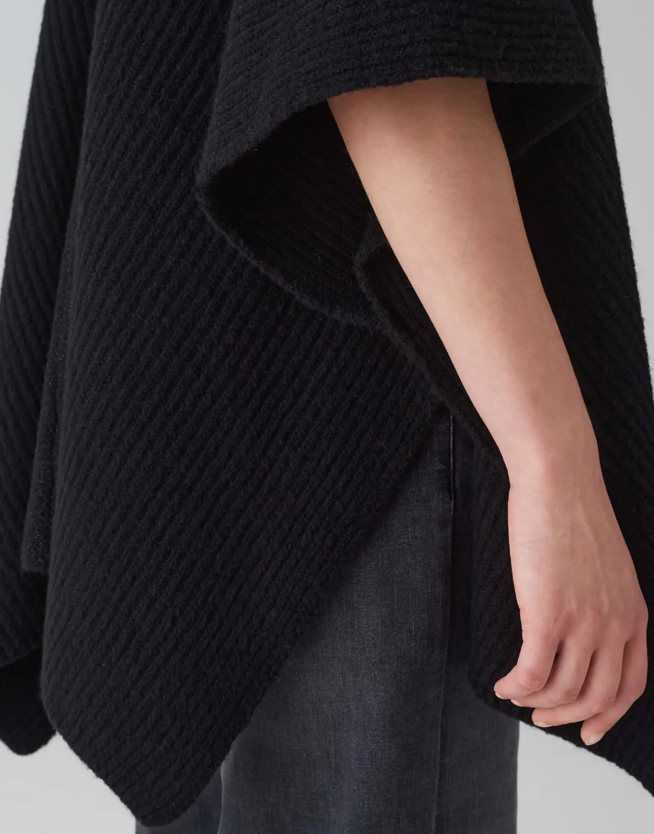Fashion Strickcape ABLANKI Oversize mit Wolle Accessoires
